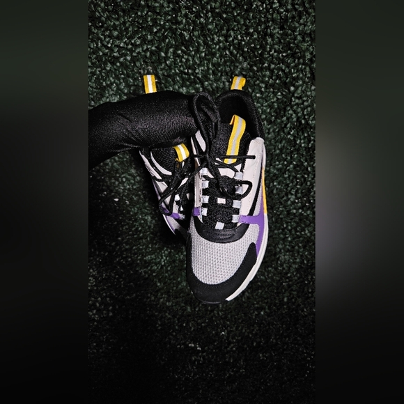 Dior Men's Sneakers - Black, White, Purple, Yellow - Picture 4 of 6